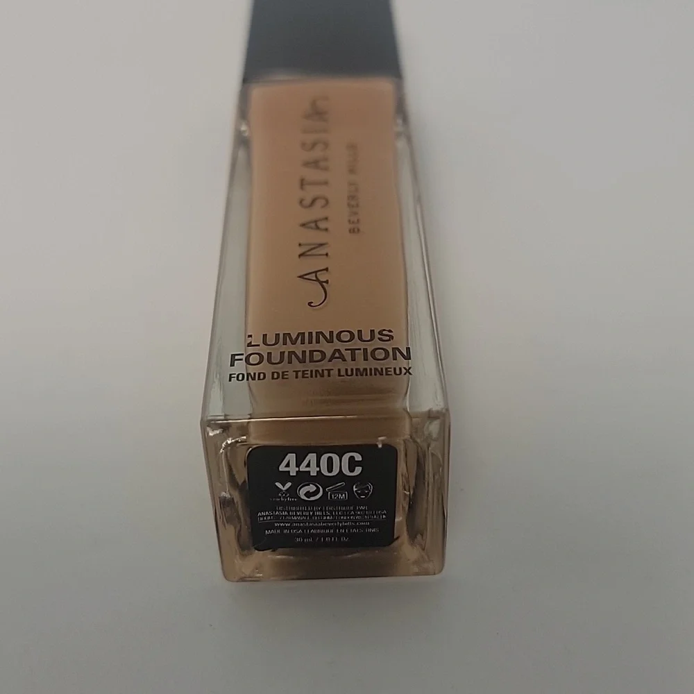 Anastasia Beverly Hills Foundation 440C